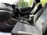 USED 2017 67 HYUNDAI TUCSON 1.6 Tucson SE Nav Blue Drive 2WD GDi 5dr Full Service History Sat Nav