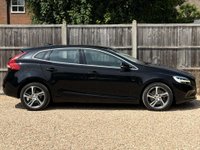USED 2016 16 VOLVO V40 1.5 V40 Inscription T2 Auto 5dr Long MOT Sat Nav Parking Senso
