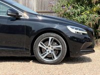 USED 2016 16 VOLVO V40 1.5 V40 Inscription T2 Auto 5dr Long MOT Sat Nav Parking Senso