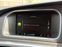USED 2016 16 VOLVO V40 1.5 V40 Inscription T2 Auto 5dr Long MOT Sat Nav Parking Senso
