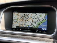 USED 2016 16 VOLVO V40 1.5 V40 Inscription T2 Auto 5dr Long MOT Sat Nav Parking Senso