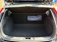 USED 2016 16 VOLVO V40 1.5 V40 Inscription T2 Auto 5dr Long MOT Sat Nav Parking Senso