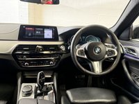 USED 2017 17 BMW 5 SERIES 3.0 530d M Sport Saloon 4dr Diesel Auto Euro 6 (s/s) (265 ps) 19"ALLOYS+AMB LIGHT+FHTD SEATS