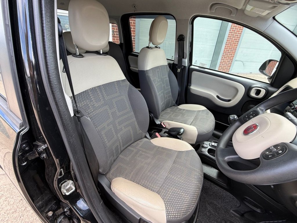 USED 2013 63 FIAT PANDA 0.9 TwinAir 4x4 Hatchback 5dr Petrol Manual Euro 5 (s/s) (85 bhp) LOVELY CAR ,GREAT HISTORY