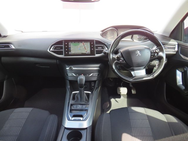View our PEUGEOT 308