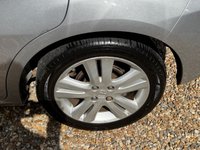 USED 2015 15 HONDA JAZZ 1.4 i-VTEC ES Plus Hatchback 5dr Petrol CVT Euro 5 (99 ps) **FULL SERVICE HISTORY*