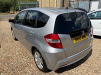 USED 2015 15 HONDA JAZZ 1.4 i-VTEC ES Plus Hatchback 5dr Petrol CVT Euro 5 (99 ps) **FULL SERVICE HISTORY*