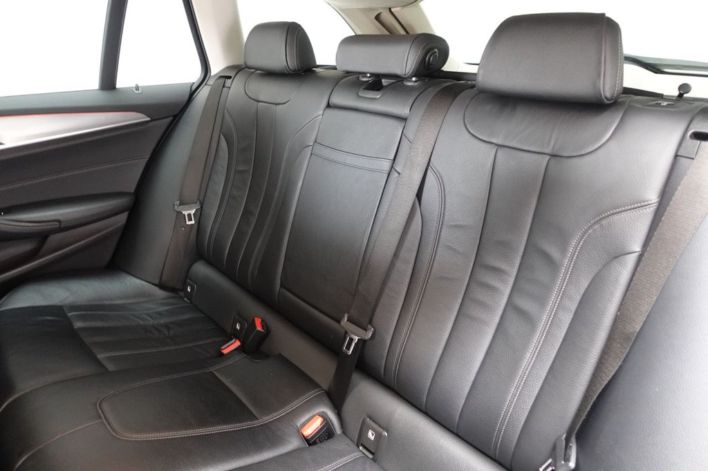 2018 BMW 5 Series — image 12
