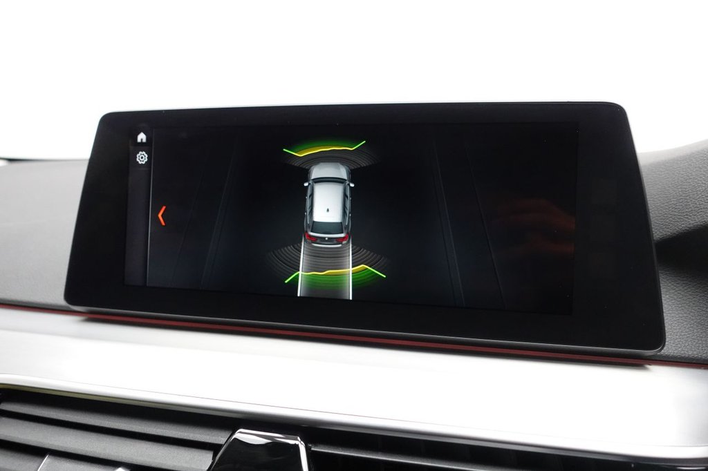 2018 BMW 5 Series — image 17