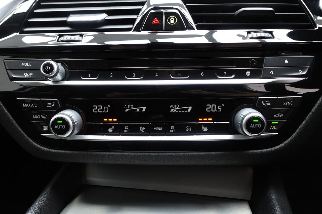 2018 BMW 5 Series — image 28