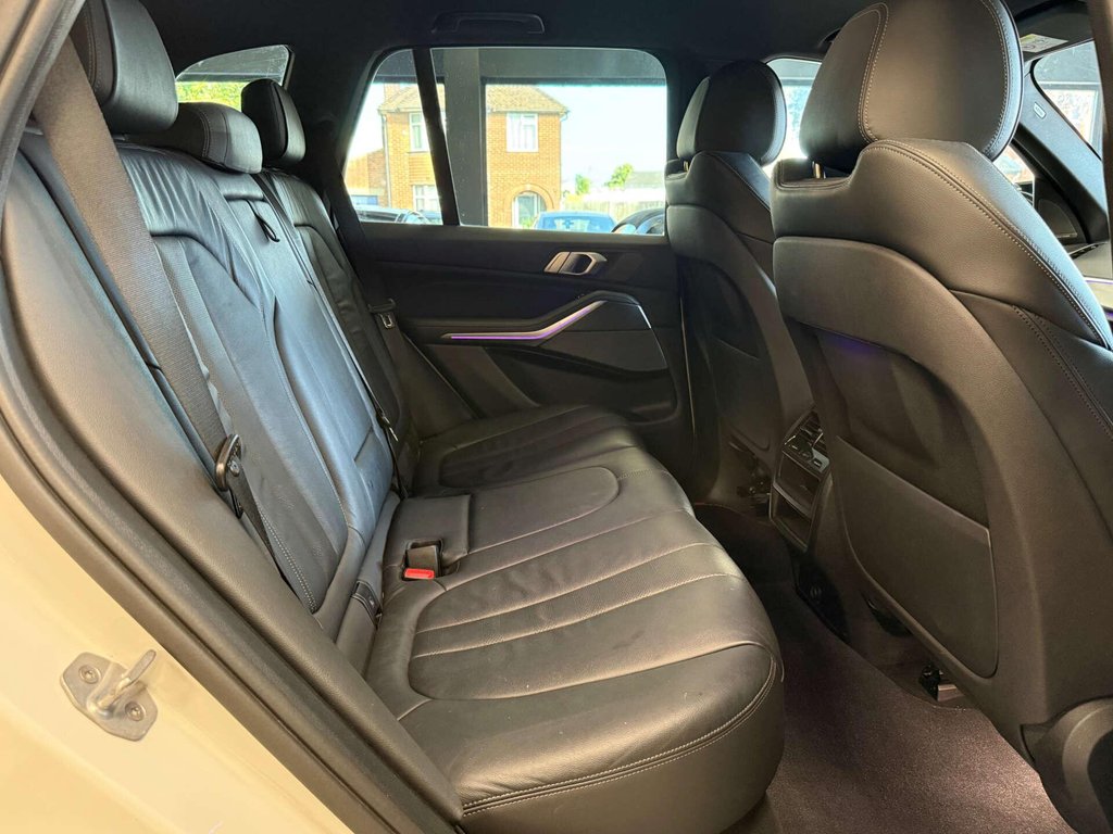 USED 2019 19 BMW X5 3.0 X5 M50D Auto 4WD 5dr FSH + M PERF. KIT + HK