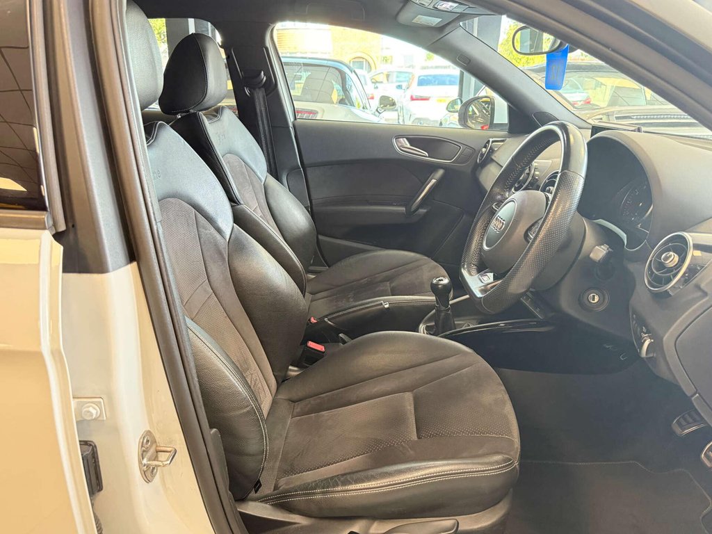 USED 2018 18 AUDI A1 1.4 A1 Sportback TFSI Black Edition Nav 5dr SH + SAT NAV + BLACK EDITION