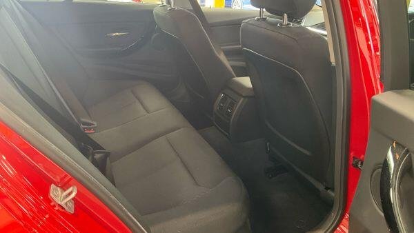 View our BMW 3 SERIES