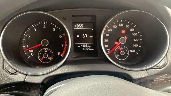 View our VOLKSWAGEN GOLF
