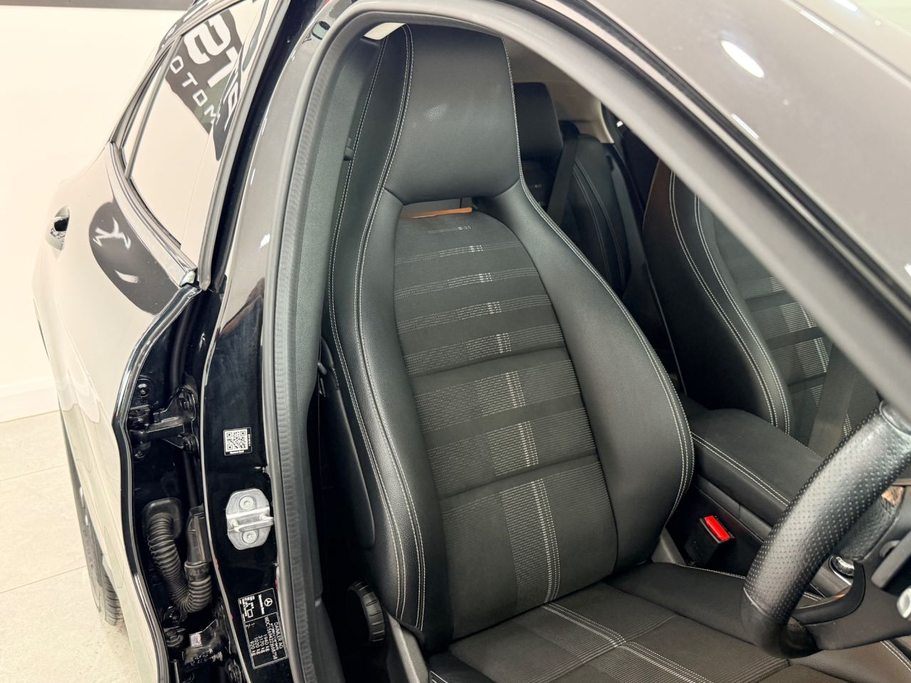 2019 MERCEDES GLA 1.6 GLA180 GPF Urban Edition SUV 5dr Petrol 7G-DCT Euro 6 (s/s) (122 ps) - vehicle photo 17 for sale on PureCar
