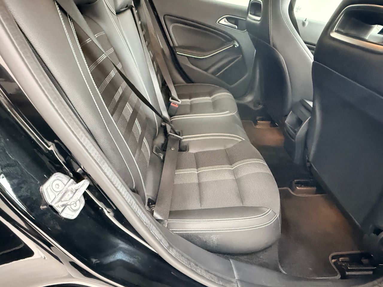 2019 MERCEDES GLA 1.6 GLA180 GPF Urban Edition SUV 5dr Petrol 7G-DCT Euro 6 (s/s) (122 ps) - vehicle photo 30 for sale on PureCar