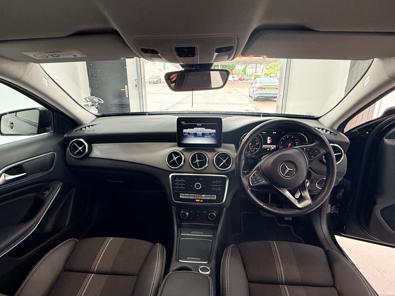 2019 MERCEDES GLA 1.6 GLA180 GPF Urban Edition SUV 5dr Petrol 7G-DCT Euro 6 (s/s) (122 ps) - vehicle photo 31 for sale on PureCar