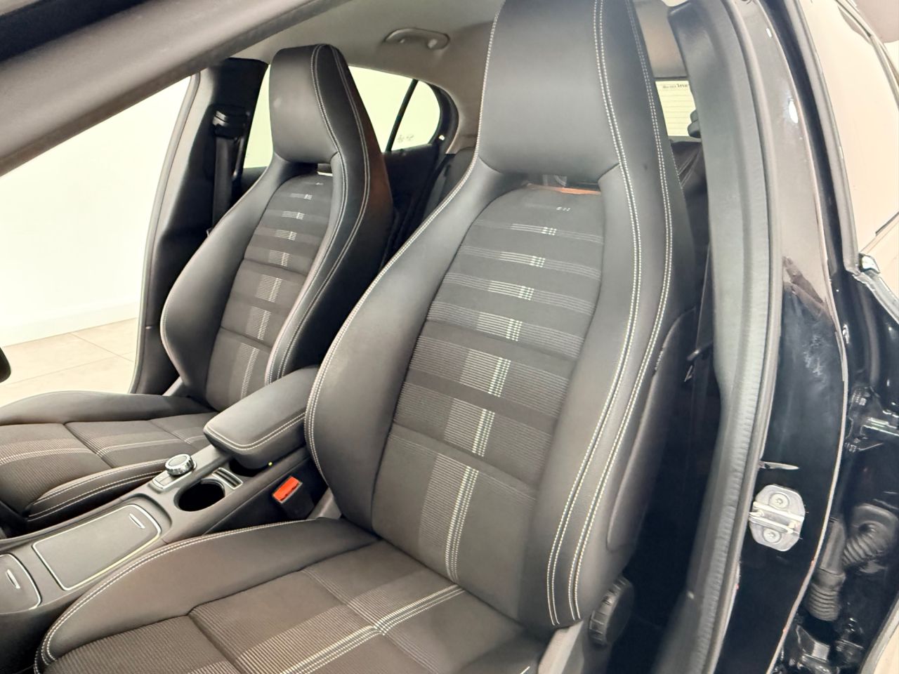 2019 MERCEDES GLA 1.6 GLA180 GPF Urban Edition SUV 5dr Petrol 7G-DCT Euro 6 (s/s) (122 ps) - vehicle photo 36 for sale on PureCar
