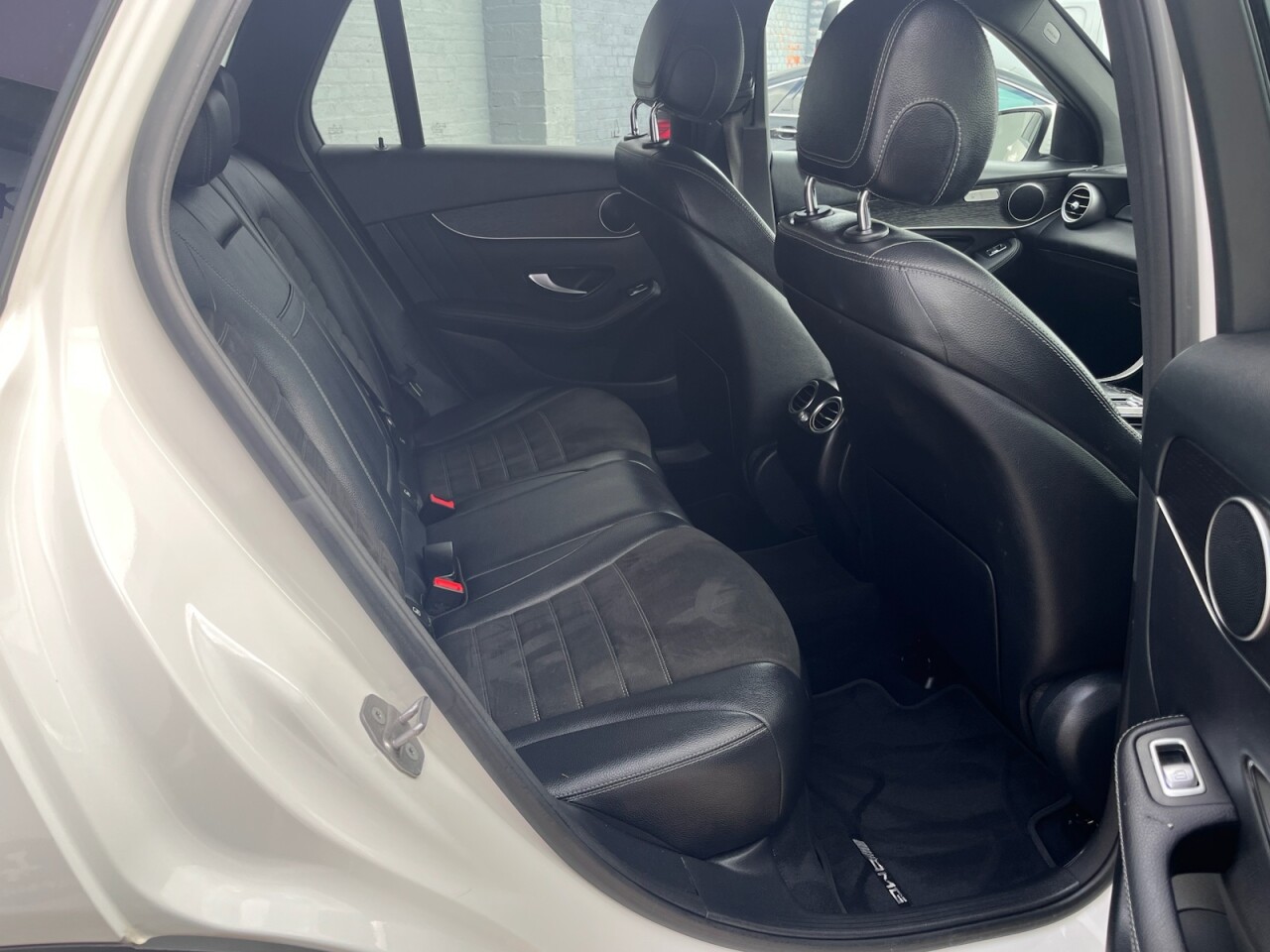 2020 MERCEDES GLC 2.0 GLC220d AMG Line SUV 5dr Diesel G-Tronic+ 4MATIC Euro 6 (s/s) (194 ps) - vehicle photo 13 for sale on PureCar