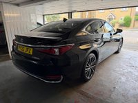 USED 2022 22 LEXUS ES 2.5 300h E-CVT Euro 6 (s/s) 4dr FULL LEXUS SERVICE HISTORY