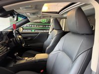 USED 2022 22 LEXUS ES 2.5 300h E-CVT Euro 6 (s/s) 4dr FULL LEXUS SERVICE HISTORY