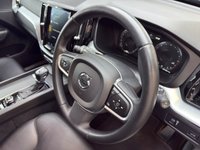 USED 2018 18 VOLVO XC60 2.0 D4 Momentum SUV 5dr Diesel Auto AWD Euro 6 (s/s) (190 ps) 