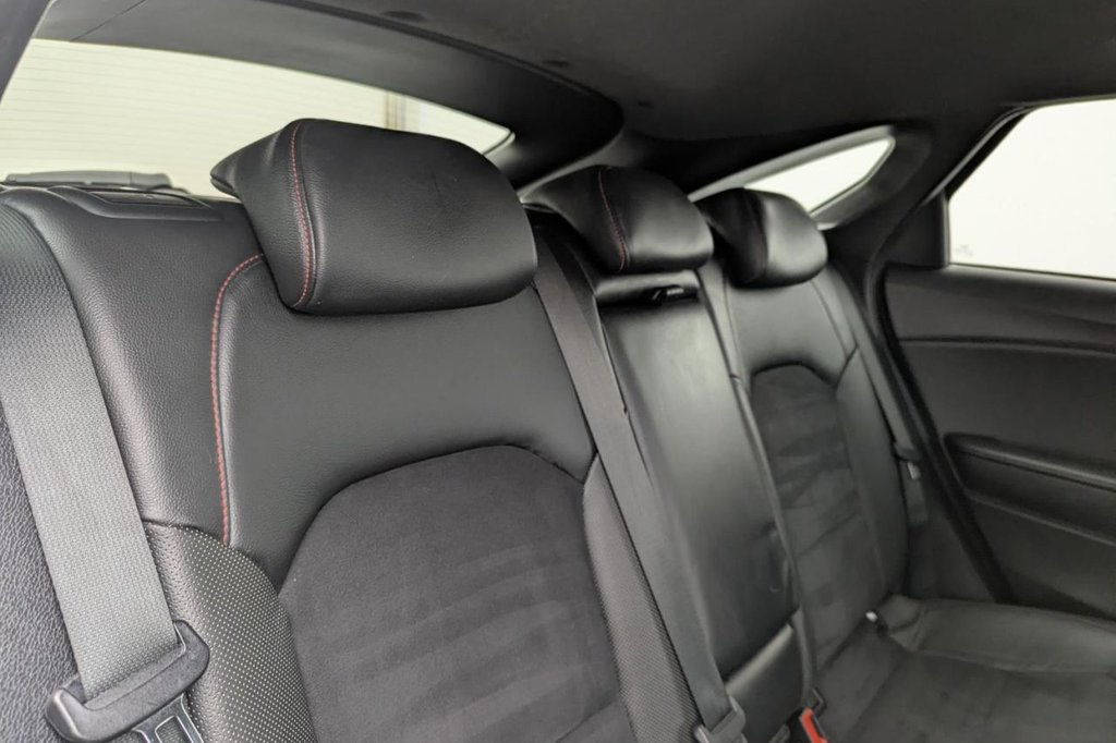 USED 2019 68 KIA PROCEED 1.6 T-GDi GT Shooting Brake 5dr Petrol DCT Euro 6 (s/s) (201 bhp) Car Play, Sat Nav, Keyless