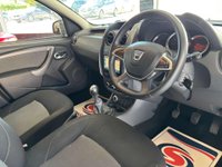 USED 2018 18 DACIA DUSTER 1.5 dCi Laureate SUV 5dr Diesel Manual 4WD Euro 6 (s/s) (110 ps) 1OWNER + DEALER S-HIST + NAV