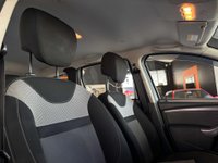 USED 2018 18 DACIA DUSTER 1.5 dCi Laureate SUV 5dr Diesel Manual 4WD Euro 6 (s/s) (110 ps) 1OWNER + DEALER S-HIST + NAV