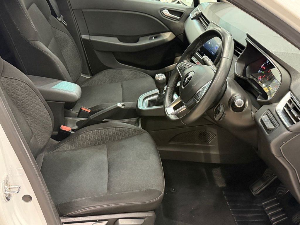 USED 2021 21 RENAULT CLIO 1.0 TCe Iconic Hatchback 5dr Petrol Manual Euro 6 (s/s) (90 ps) 
