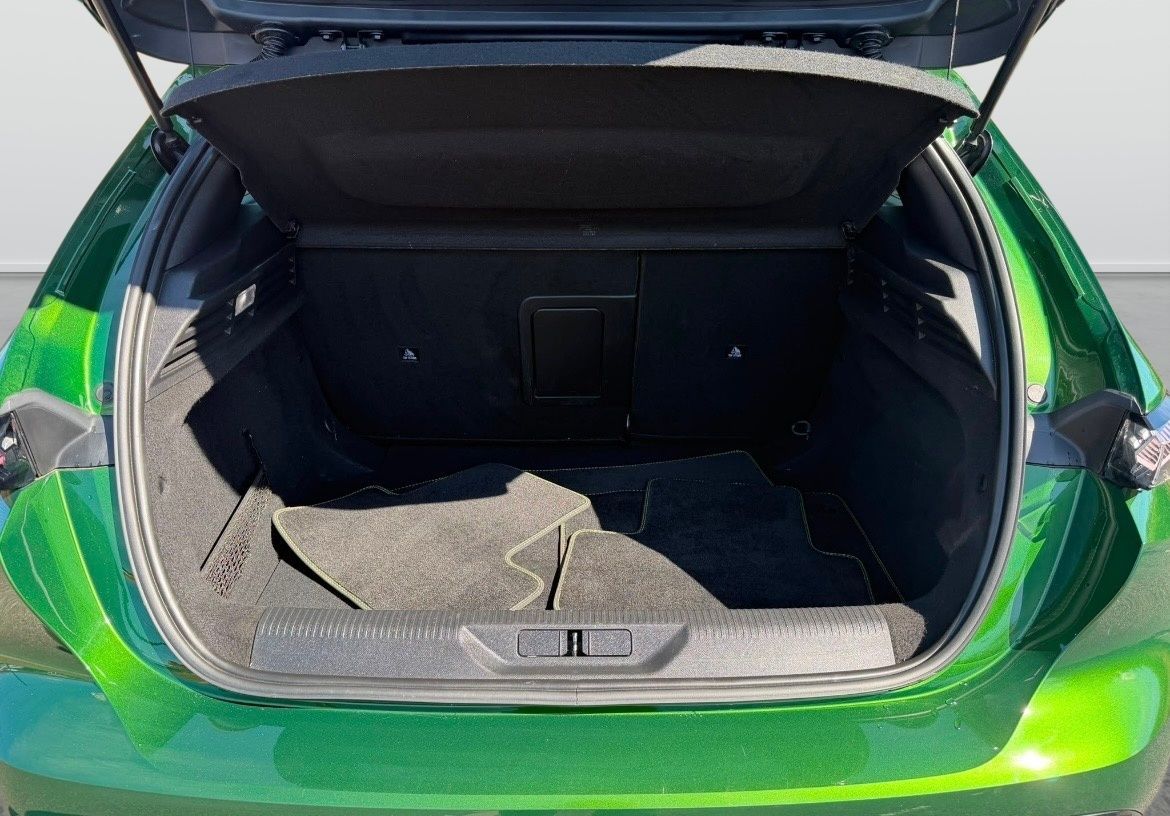 2023 73 PEUGEOT 308