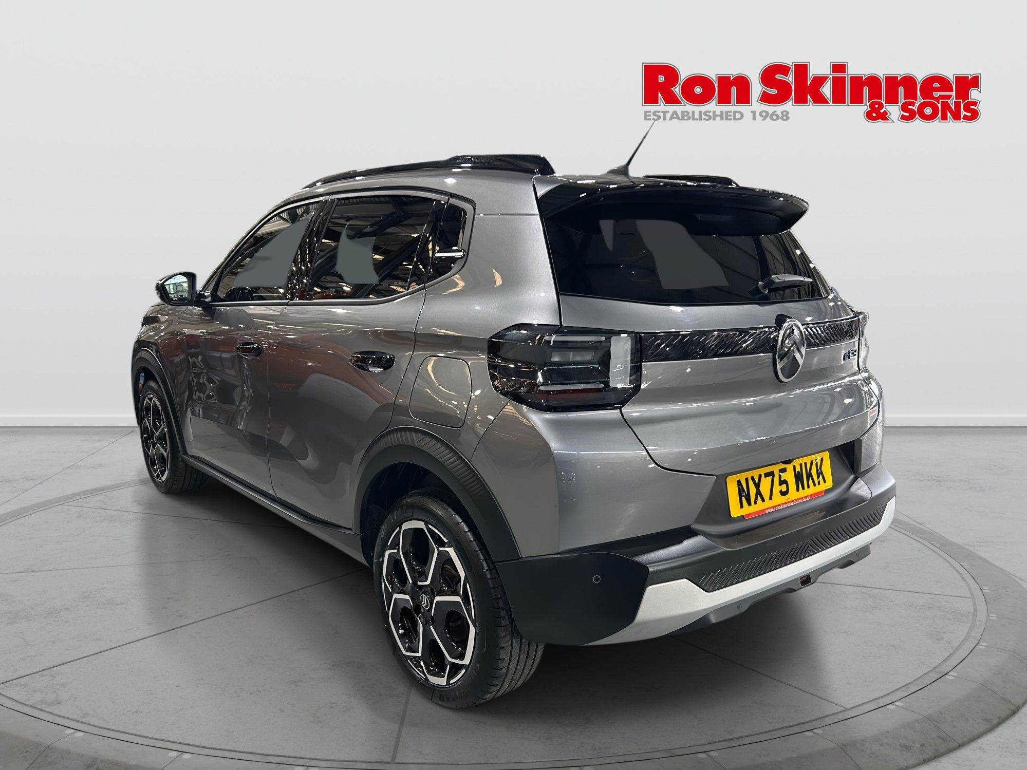 2025 Citroen e-C3 — image 2