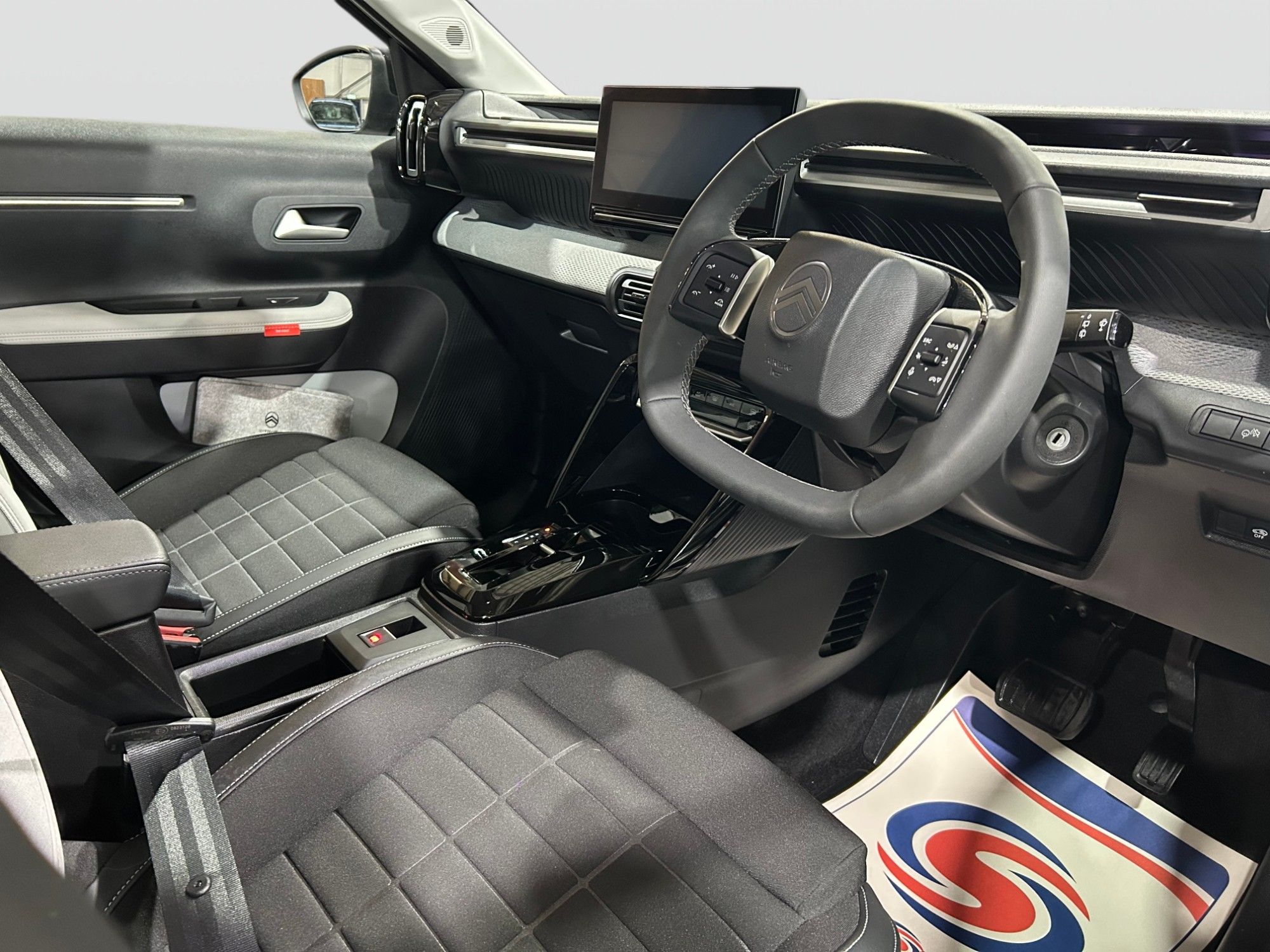 2025 Citroen e-C3 — image 5