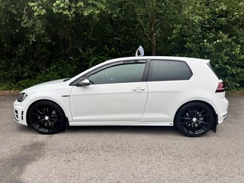 View our VOLKSWAGEN GOLF