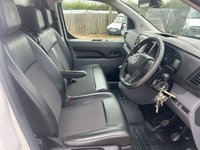USED 2021 71 VAUXHALL VIVARO 1.5 Turbo D 2700 Dynamic Panel Van 6dr Diesel Manual L1 H1 Euro 6 (s/s) (100 ps) 62000 MILES AIR/CON * SAT/NAV * RACKING ROOF RACK PIPE TUBE