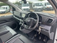 USED 2021 71 VAUXHALL VIVARO 1.5 Turbo D 2700 Dynamic Panel Van 6dr Diesel Manual L1 H1 Euro 6 (s/s) (100 ps) 62000 MILES AIR/CON * SAT/NAV * RACKING ROOF RACK PIPE TUBE