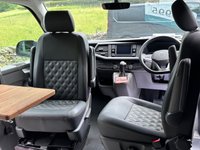USED 2021 11 VOLKSWAGEN TRANSPORTER 2.0 T32 Highline 5 Seat Kombi Double Cab 5dr Diesel DSG FWD SWB Euro 6 204PS 