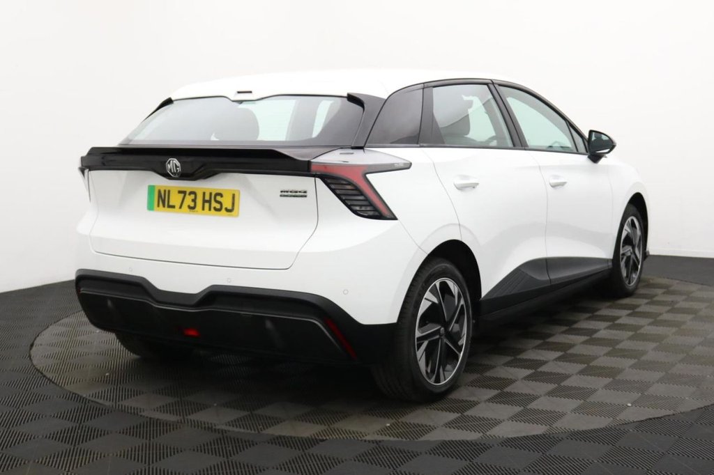 USED 2023 73 MG MG4 51kWh SE Hatchback 5dr Electric Auto (170 ps) Car Play, Keyless, Sensors