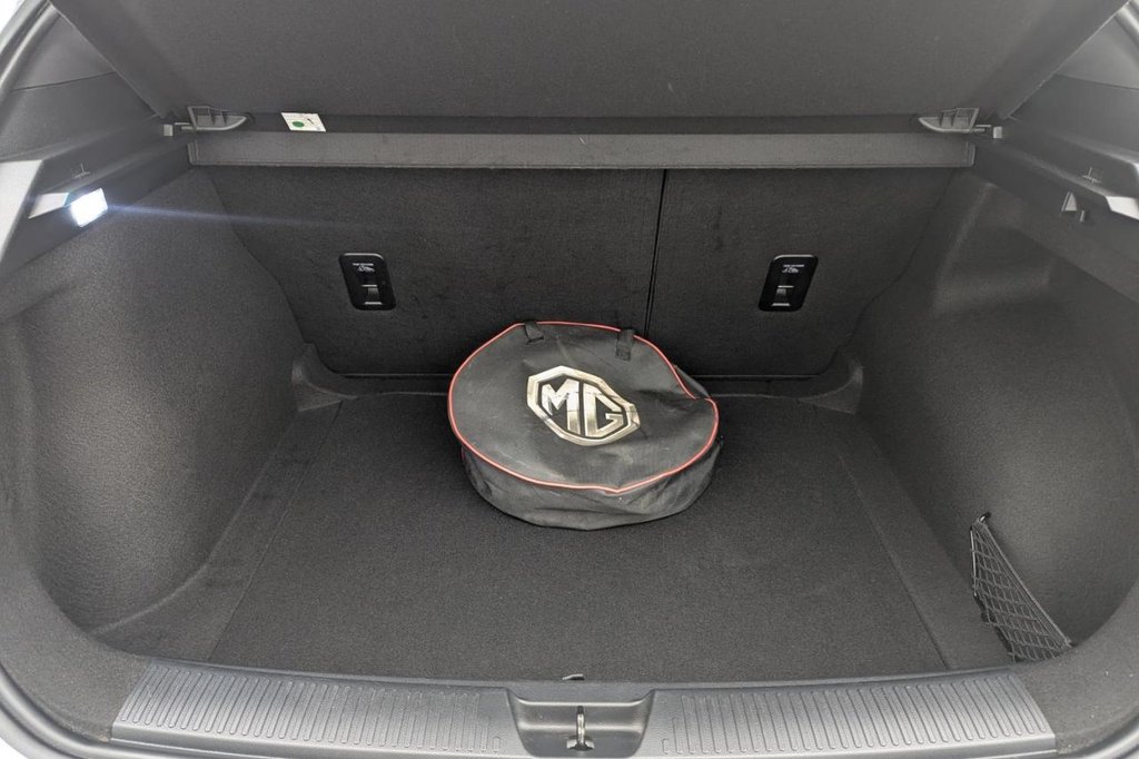 USED 2023 73 MG MG4 51kWh SE Hatchback 5dr Electric Auto (170 ps) Car Play, Keyless, Sensors