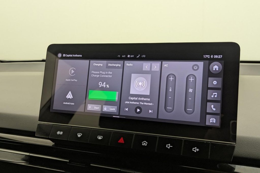 USED 2023 73 MG MG4 51kWh SE Hatchback 5dr Electric Auto (170 ps) Car Play, Keyless, Sensors