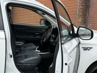 USED 2018 68 MITSUBISHI OUTLANDER 2.0h 12kWh 5hs SUV 5dr Petrol Plug-in Hybrid CVT 4WD Euro 6 (s/s) (200 ps) SERVICEHISTORY+CLEANEXAMPLE