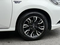 USED 2018 68 MITSUBISHI OUTLANDER 2.0h 12kWh 5hs SUV 5dr Petrol Plug-in Hybrid CVT 4WD Euro 6 (s/s) (200 ps) SERVICEHISTORY+CLEANEXAMPLE