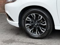 USED 2018 68 MITSUBISHI OUTLANDER 2.0h 12kWh 5hs SUV 5dr Petrol Plug-in Hybrid CVT 4WD Euro 6 (s/s) (200 ps) SERVICEHISTORY+CLEANEXAMPLE