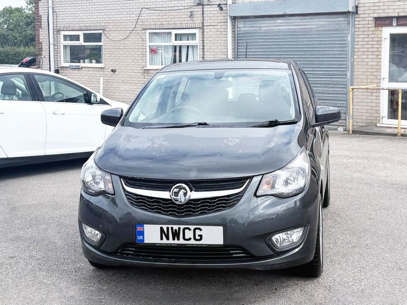 2018 Vauxhall Viva in grey — photo 2 of 17