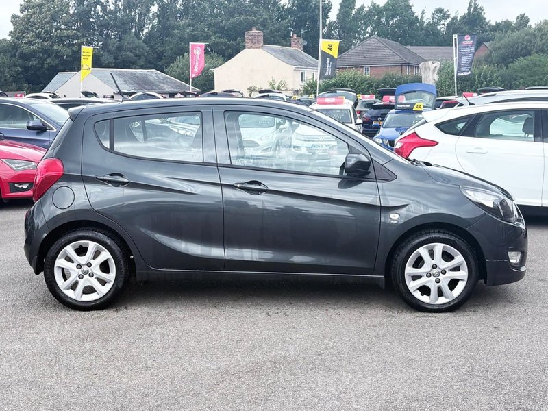2018 Vauxhall Viva in grey — photo 10 of 17