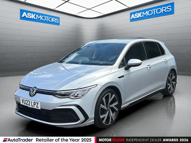 2022 22 VOLKSWAGEN GOLF 1.5 eTSI MHEV R-Line Hatchback 5dr Petrol Hybrid DSG Euro 6 (s/s) (130 ps) Wireless Apple Car Play SatNav 1 Reg Keeper Service History Spare Key Android Smartphone Compatibility AUTOTRADER RETAILER OF THE YEAR