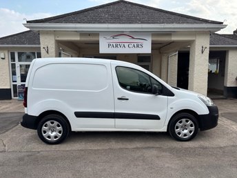 View our PEUGEOT PARTNER