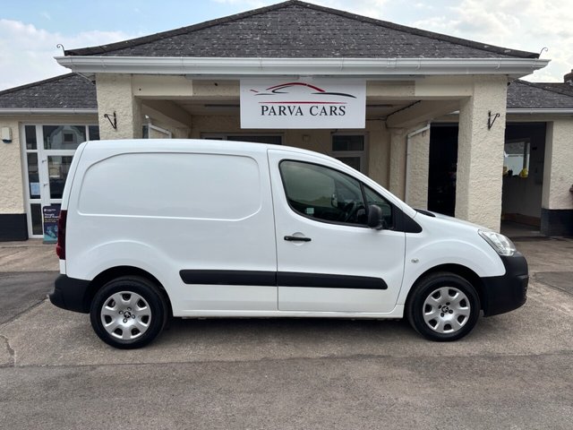 View our PEUGEOT PARTNER