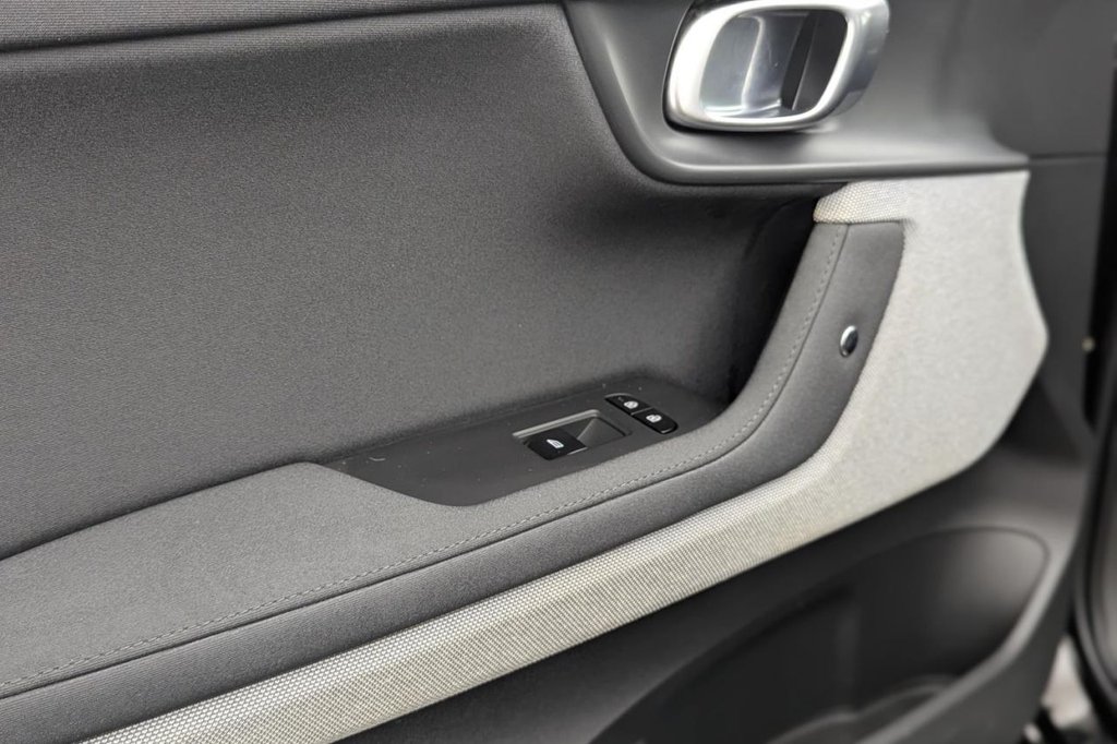 USED 2022 22 POLESTAR POLESTAR 2 Single Motor 78kWh Long Range Fastback 5dr Electric Auto FWD (231 ps) Car Play, Sat Nav, Camera
