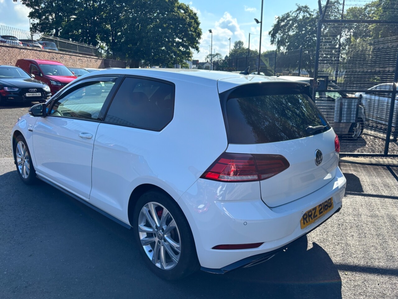 2020 VOLKSWAGEN GOLF 1.6L 3d 114 BHP - vehicle photo 5 for sale on PureCar